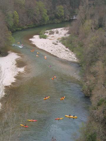 1000 canoës par jour dans les gorges du Tarn
