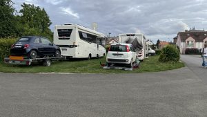 Véhicules embarqués aire de camping-cars de Conty